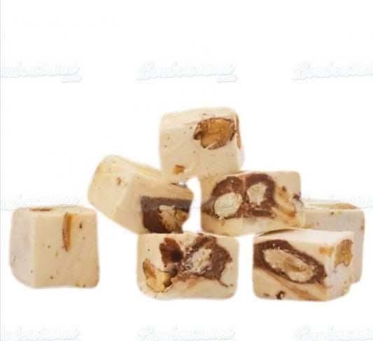 Nougat cube amandes